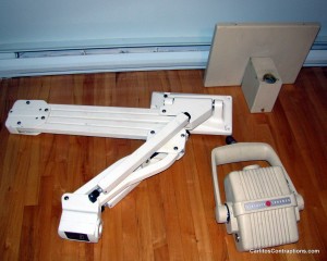 X-Ray machine With Arm and Weird Base